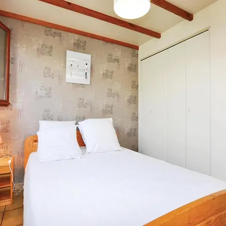 Сasa de vacaciones Two-bedroom In Marie *