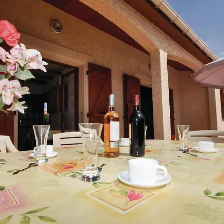 Two-bedroom In Marie * Sainte-Marie-Plage