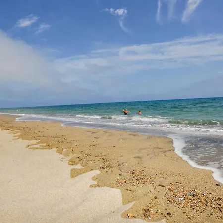 Two-bedroom In Marie * Sainte-Marie-Plage