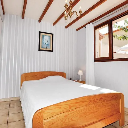 Сasa de vacaciones Two-bedroom In Marie