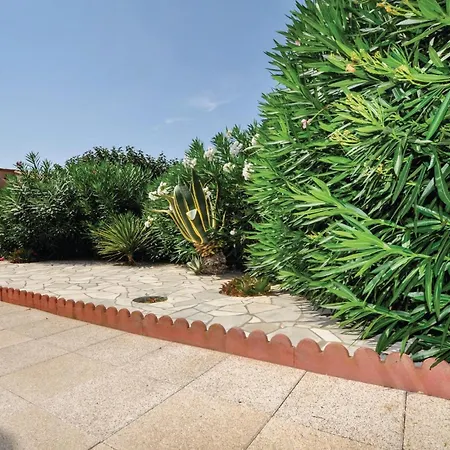 Two-bedroom In Marie * Sainte-Marie-Plage